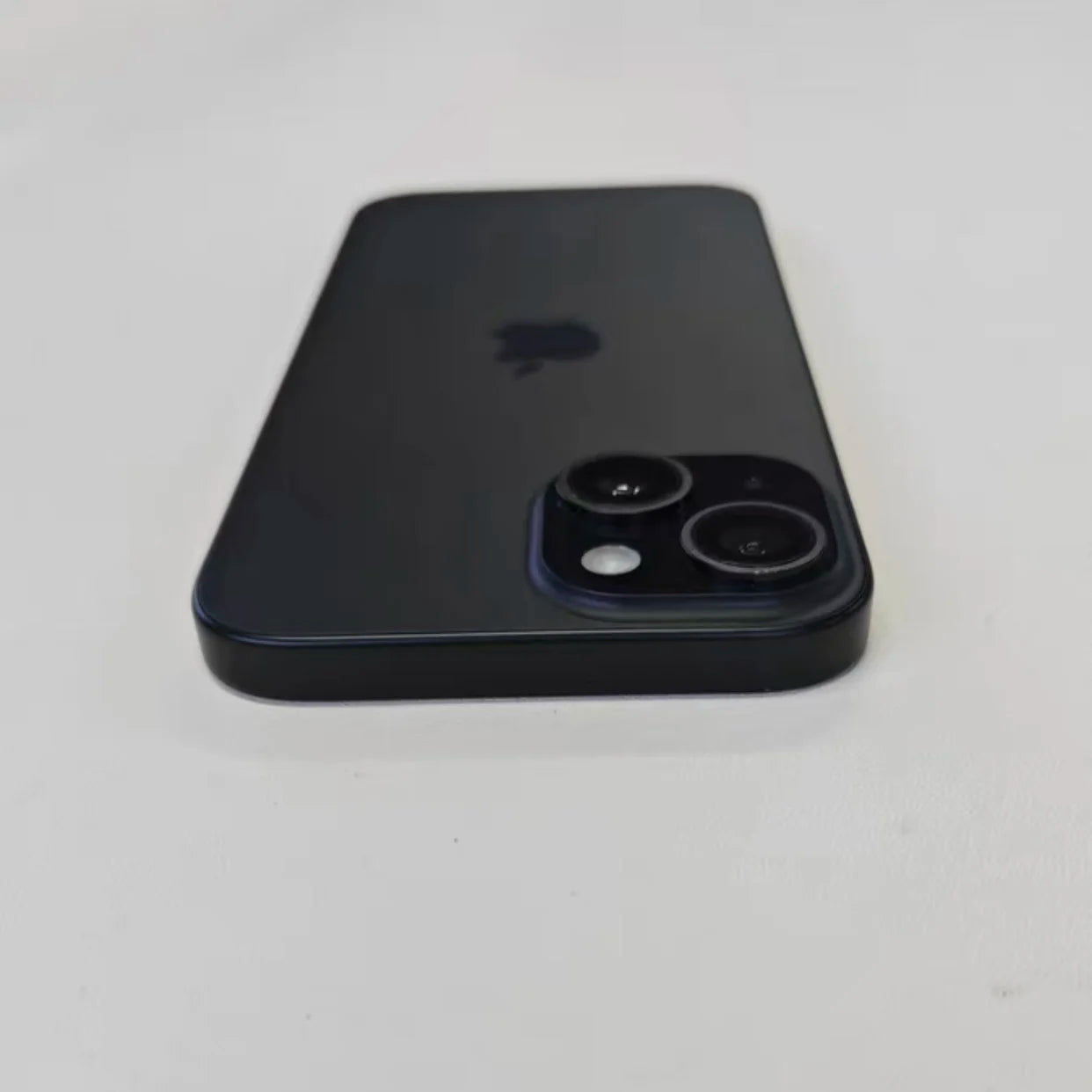 Wholesale High Quality Used Original Unlocked Black for iPhone 15 5G Smartphone Global Version with LTE Cellular for USA